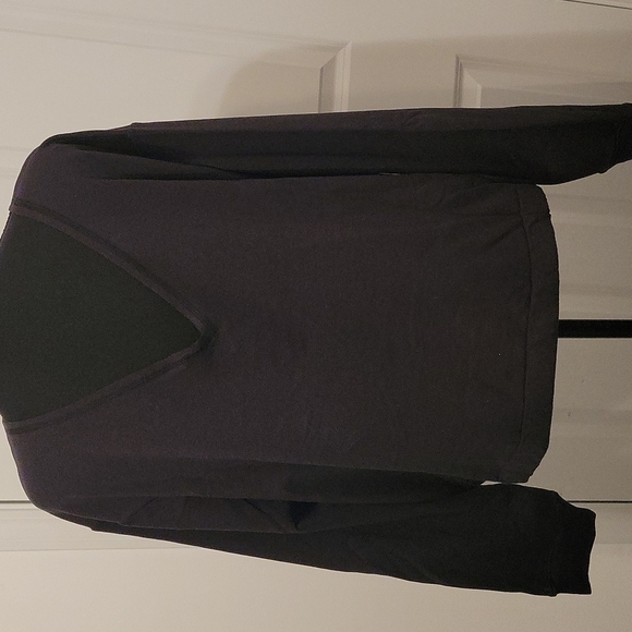 Wavvy crop hoodie. Size 2x. - Picture 2 of 4